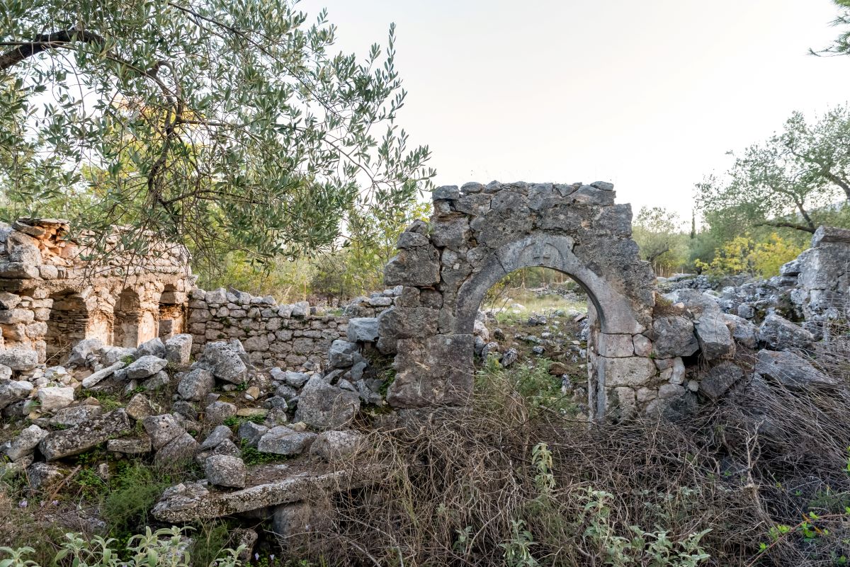 Chapel of Panagia Evangelistria Anogi Route 12 Ithaca Trails 